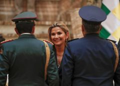 Gobierno autorizó pago de renta vitalicia a Jeanine Añez  por Bs 33.000 || Se suma a Evo Morales, Luis Arce, Carlos Mesa, Tuto Quiroga y Jaime Paz que gozan del beneficio.