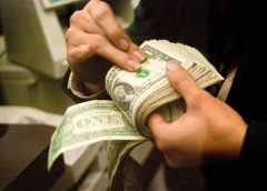 Nuevo régimen del dolar generará inflación y golp3ará a familias con menores ingresos advierte Economista Moreira || La devaluación de la moneda nacional es inminente.