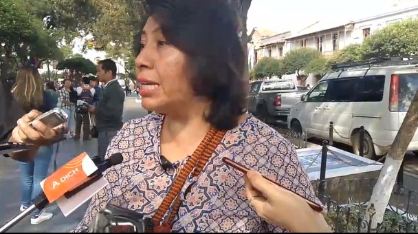 Lalinka López Claros presidente de la Junta de padres de colegio Juana Azurduy de Padilla
