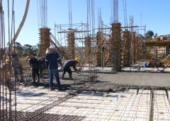 Alza del costo de materiales; diésel y deudas acumuladas pone al borde de la quiebra a empresas constructoras || La Cámara Departamental de la Construcción de Chuquisaca advierte sobre el riesgo de quiebra de las empresas constructoras ante el incremento de costos