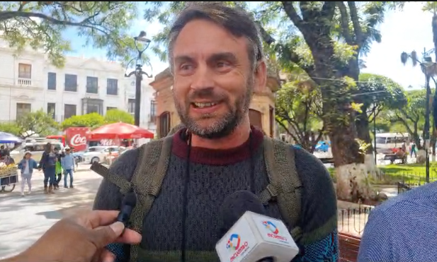 Trevor Hirsche, técnico en temas ambientales