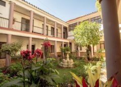 Sucre: Hoteles piden ley que sanciones los bloqueos; dicen que perdieron 80% de reservas || La situación es particularmente crítica en Sucre, una ciudad que "vive del turismo".