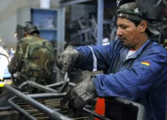 Chuquisaca: Empresarios demandan al gobierno un «salvataje» y evalúan fijar dobles turnos a trabajadores || Para compensar las pérdidas por el paro de 50 días. También han pedido al gobierno "no jugar" con los anuncios del combustible.