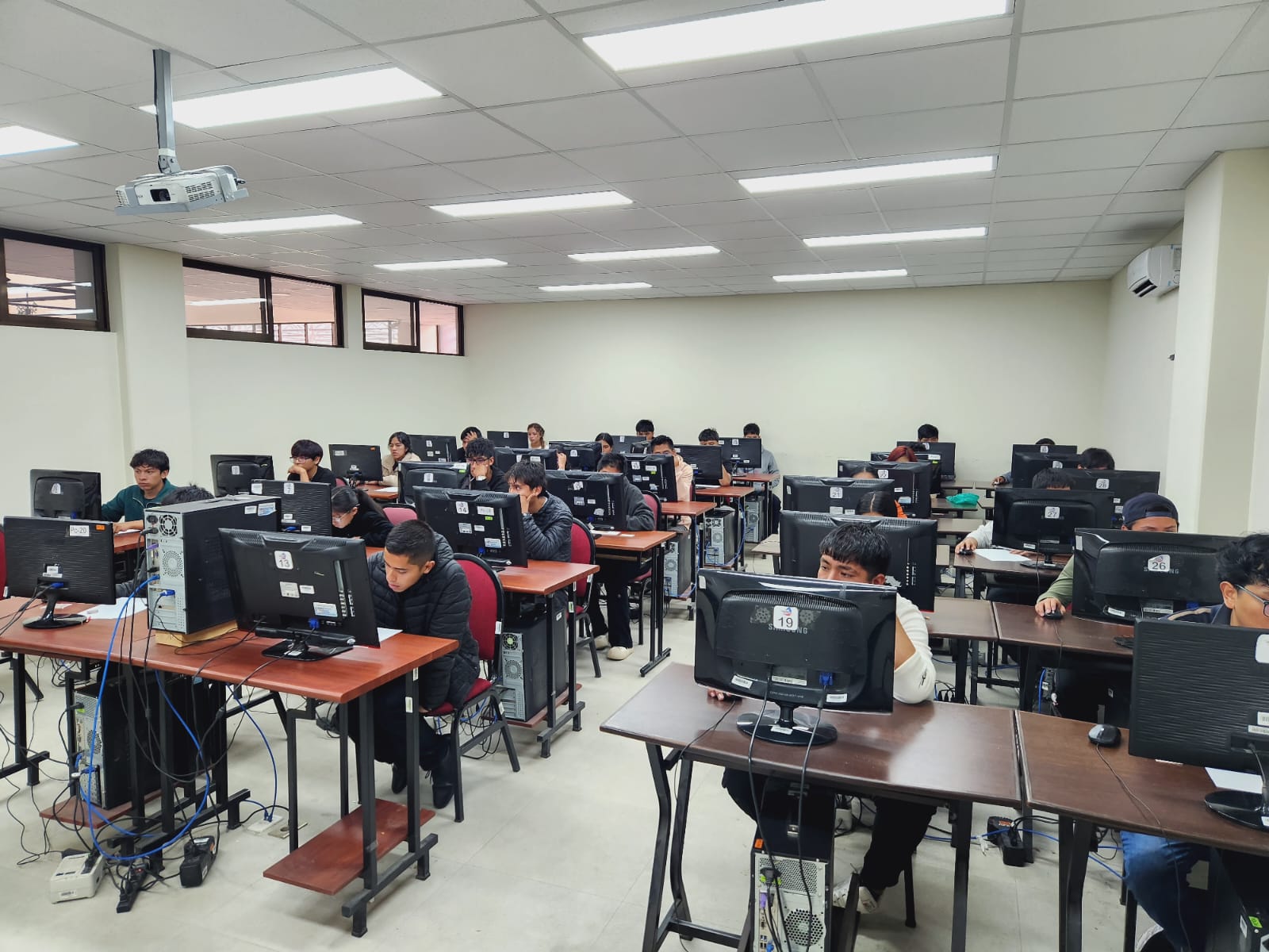 USFX: Hoy a las 23:59 cierra el plazo para la inscripción al examen directo de admisión || El proceso de inscripción es completamente virtual