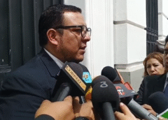 Dos conductores aprehendidos tras accidente entre vehículo y motocicleta || Colisión en la calle Boquerón y Jaime Mendoza