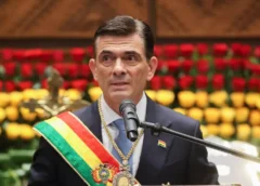 «Emborrachado de poder» y «Chiste y lágrima»; las reacciones del mensaje presidencial de ayer || Esposas de policías esperaban un despliegue militar y ven el mensaje del presidente como un "Chiste"; Mientras que analístas políticos consideran que Paz sigue en campaña ofreciendo enlosetados y luminarias a El Alto.