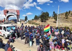 Movimiento campesino chuquisaqueño se une al Bloqueo Nacional de Caminos || Suman más de 60 puntos de bloqueo en todo el país.