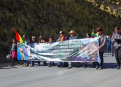 Marcha Indígena logra su primera victoria y doblegan el brazo a los agropecuarios del oriente; ley 1720 se abroga || Los grandes terratanientes quieren otra ley en 60 días.