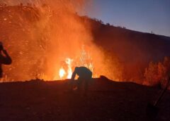 Sucre: Bomberos sofocan dos incendios forestales que afectaron unas 600 hectáreas de bosques || El primer incendio forestal se reportó el 31 de agosto al mediodía en el sector de Siete Cascadas.